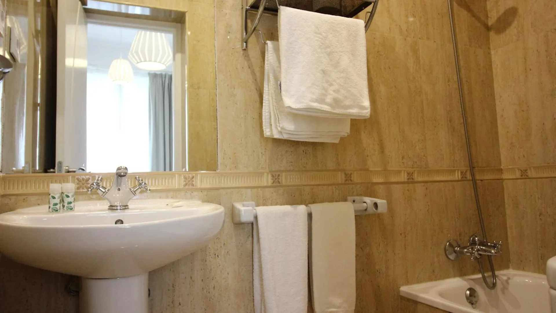 Las Atarazanas - Design Hostal Sewilla